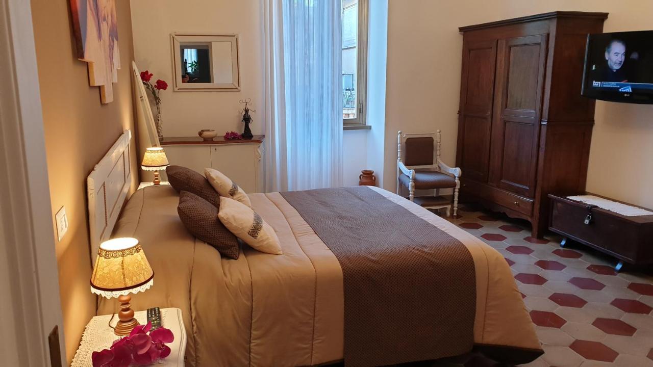 Casa Ferrari Testaccio E Trastevere Wi-Fi Free Рим Екстериор снимка