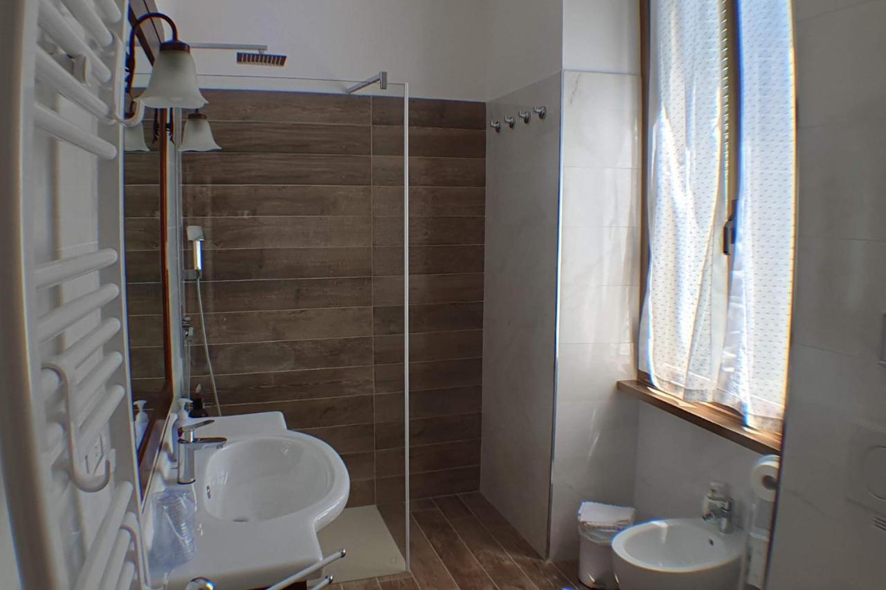 Casa Ferrari Testaccio E Trastevere Wi-Fi Free Рим Екстериор снимка